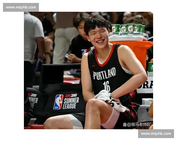 开拓者 20 分大胜勇士 杨瀚森暴扣斩获运动战首分